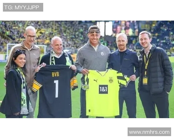 全球足球巨星风采大汇聚：经典瞬间与传奇球员全景展示