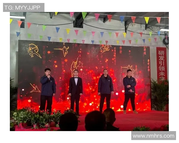 八宿队足球球星合影展示团结与奋进精神彰显球员风采与团队合作精神 八宿队足球球星合影展示团结与奋进精神彰显球员风采与团队合作精神