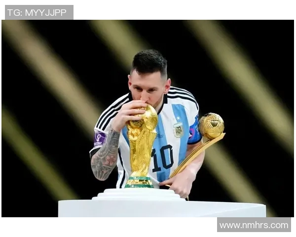 永恒足球传奇：从梅西到C罗，解析他们超越时代的辉煌成就